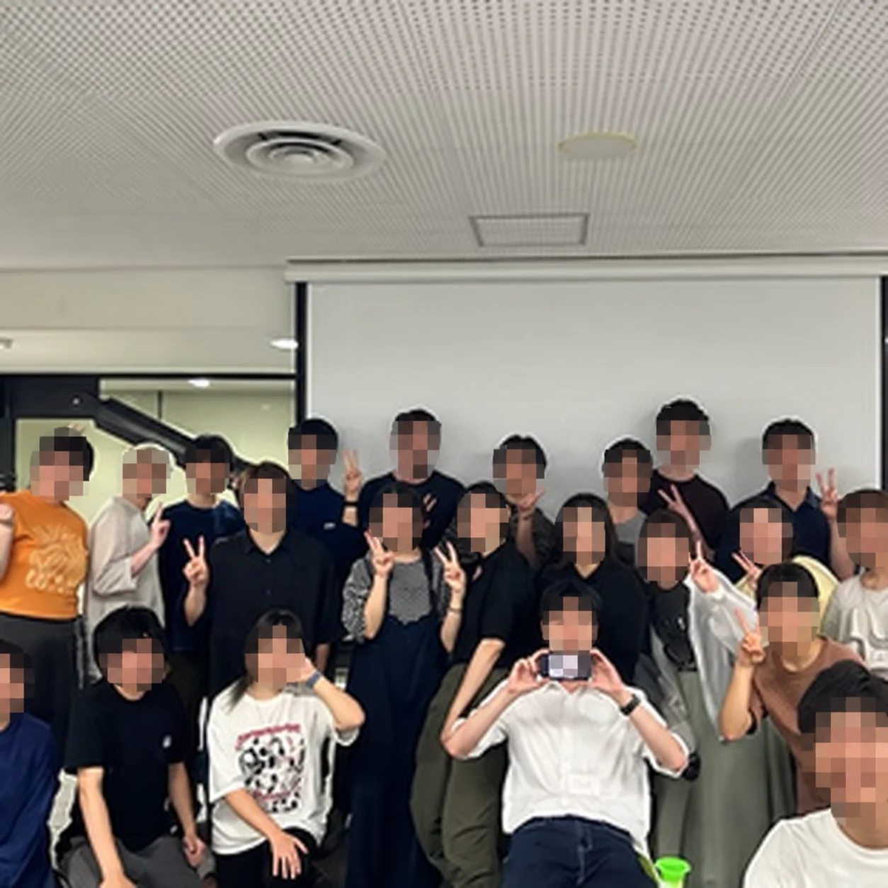English Conversation Lessonの参加者による集合写真